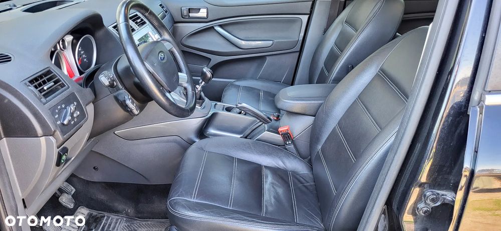 Ford Kuga 2.5 Titanium - 22
