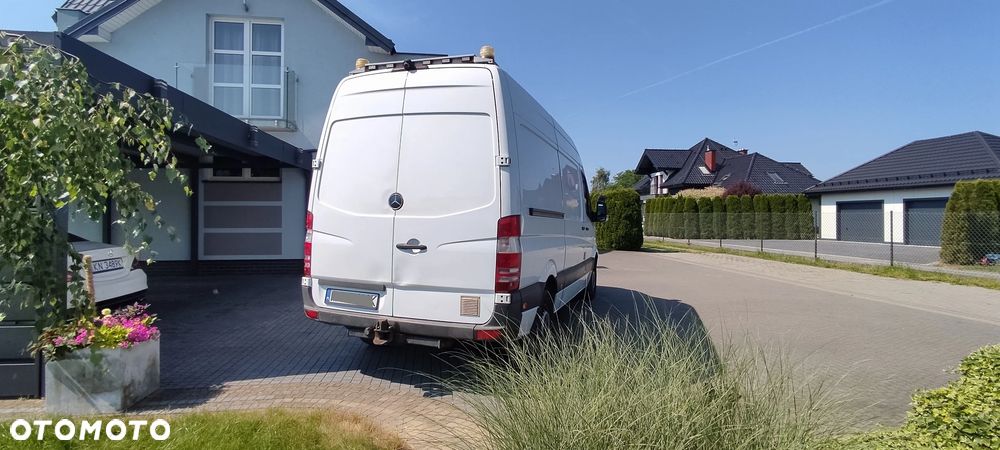 Mercedes-Benz Sprinter L2H2 - 36