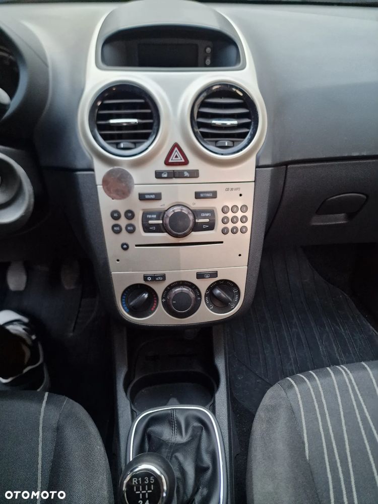 Opel Corsa 1.2 16V Sport - 12