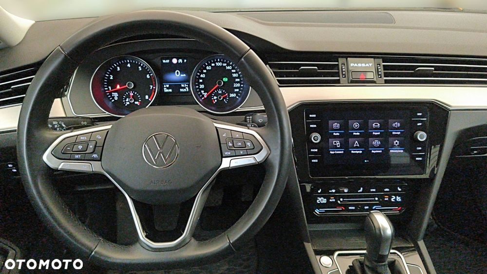 Volkswagen Passat 2.0 TSI Elegance DSG - 9