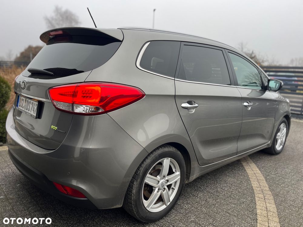Kia Carens 1.7 CRDi XL 7os - 10