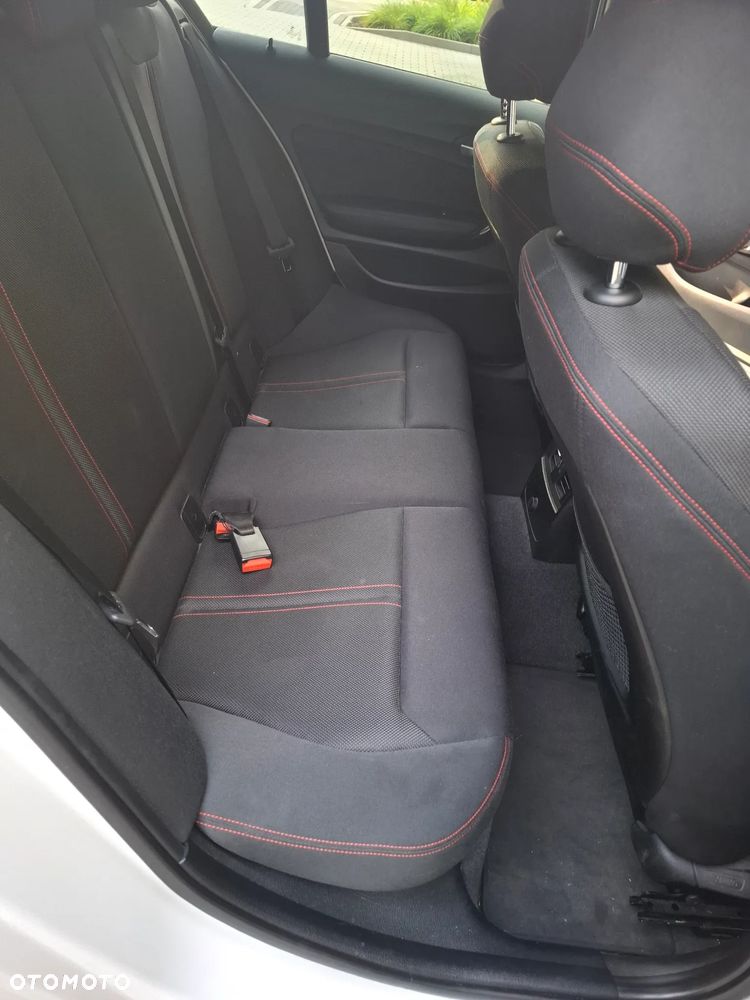 BMW Seria 1 116d Sport Line - 22