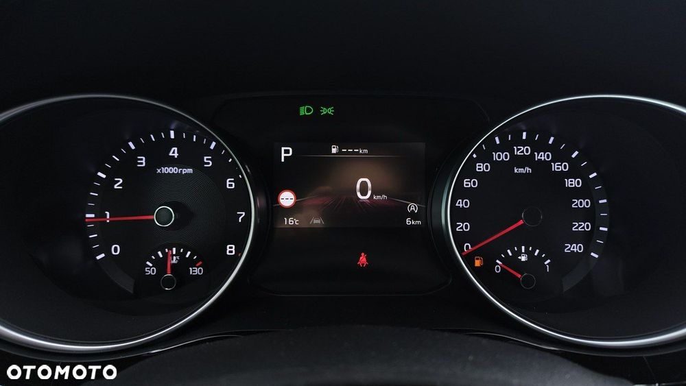 Kia XCeed - 18