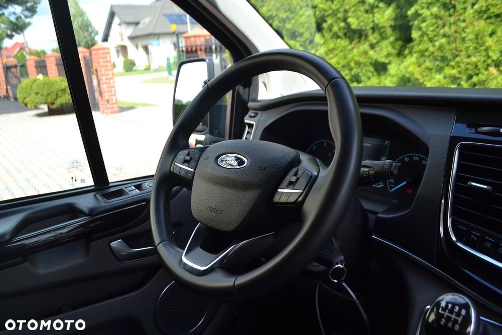 Ford Tourneo Custom 2.0 EcoBlue Hybrid L2 Titanium - 33