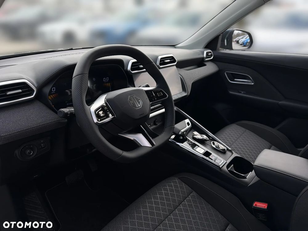 MG ZS - 10
