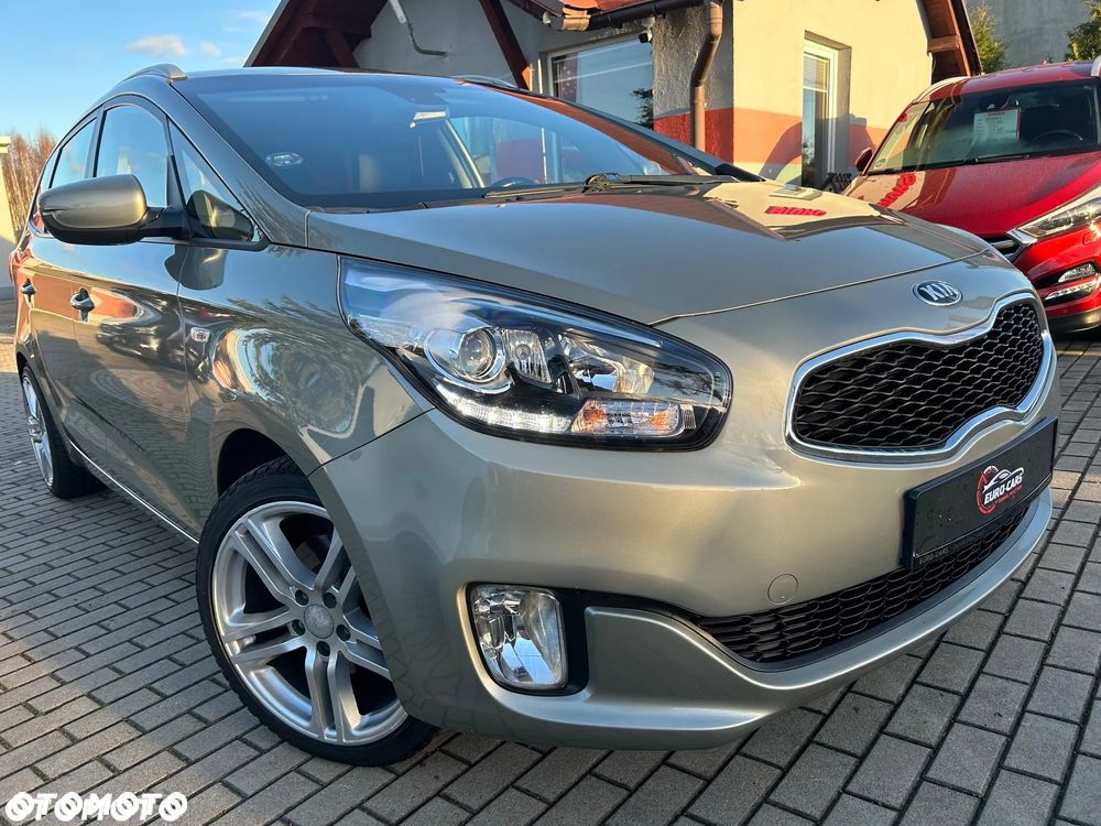 Kia Carens 1.6 GDI Attract - 10