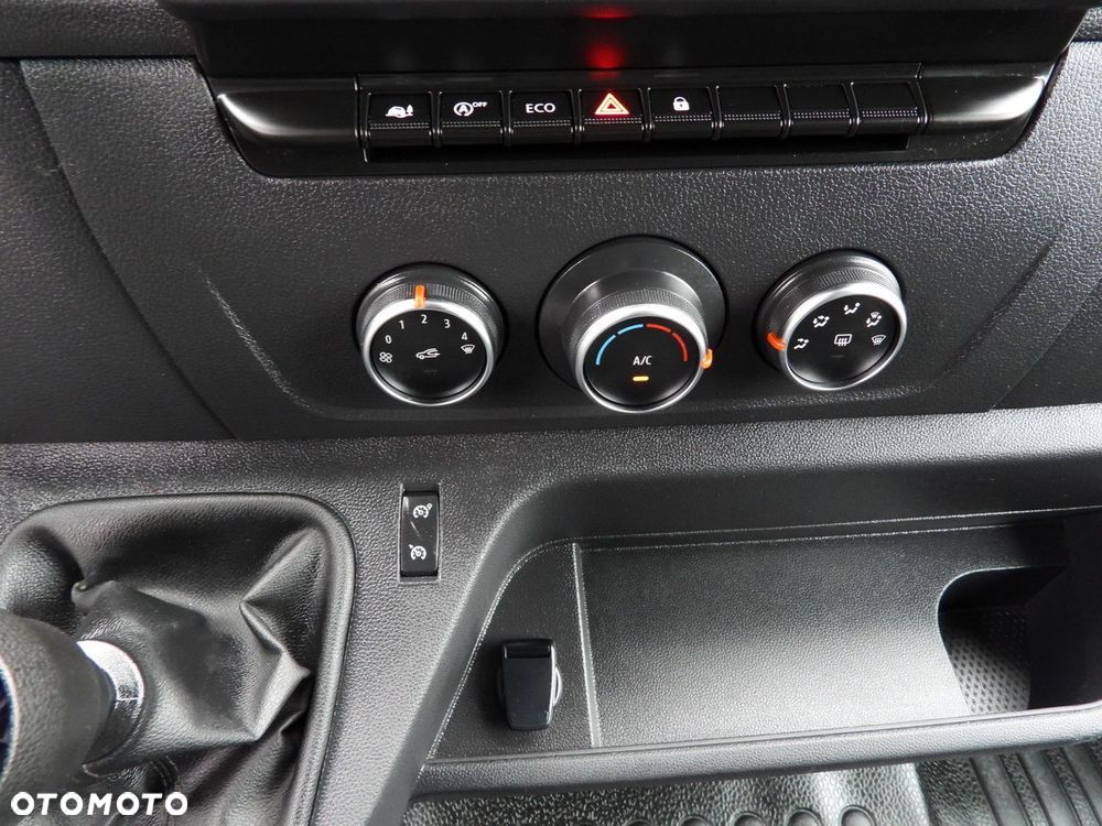 Renault MASTER PLANDEKA 10 PALET WEBASTO TEMPOMAT PNEUMATYKA KLIMATYZACJA  165KM - 36