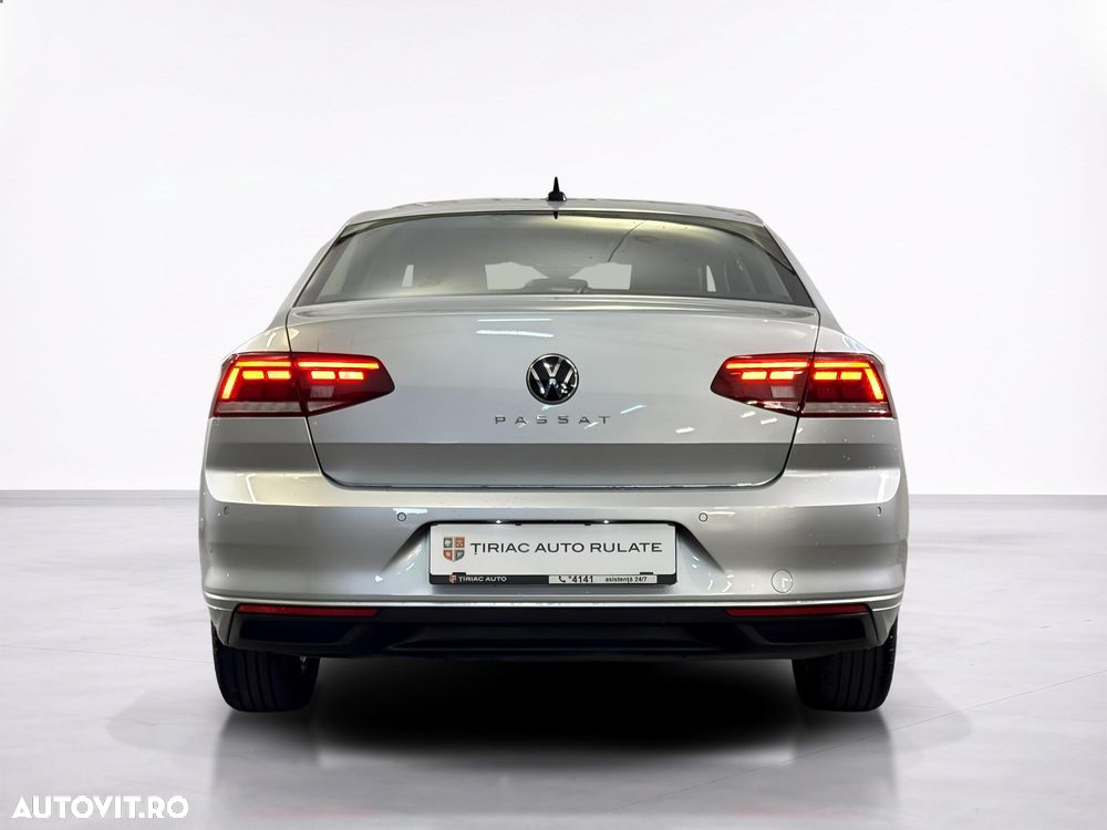 Volkswagen Passat - 5
