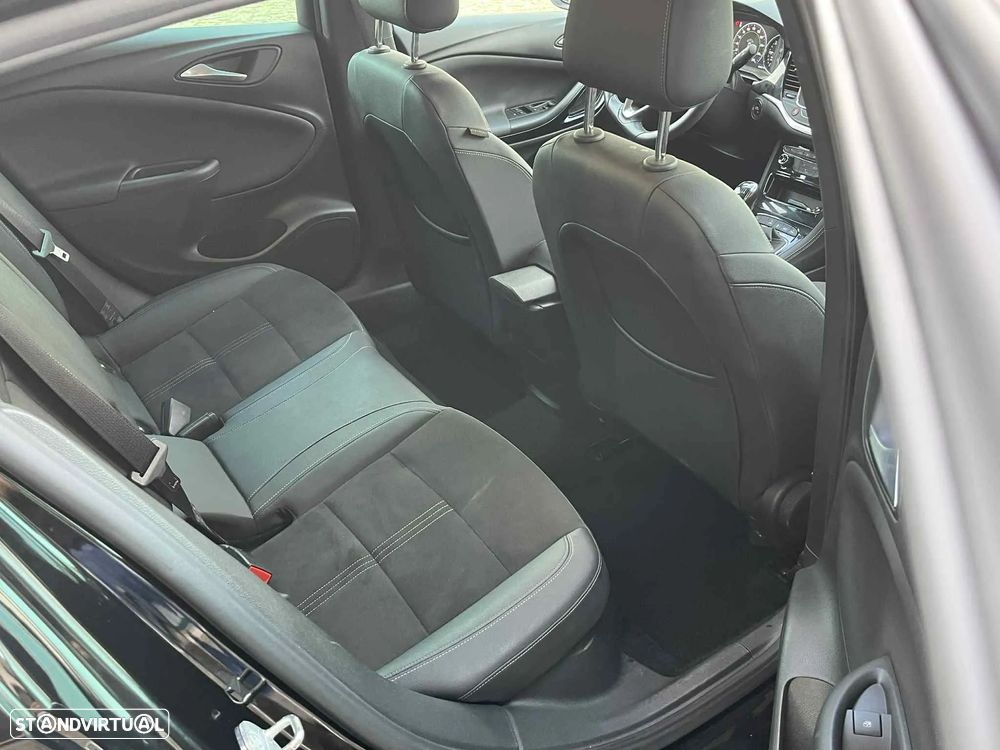 Opel Astra 1.2 T Ultimate S/S - 42