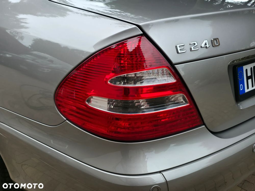 Mercedes-Benz Klasa E - 9