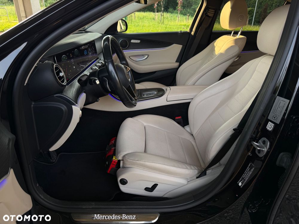 Mercedes-Benz Klasa E 300 de Avantgarde - 20