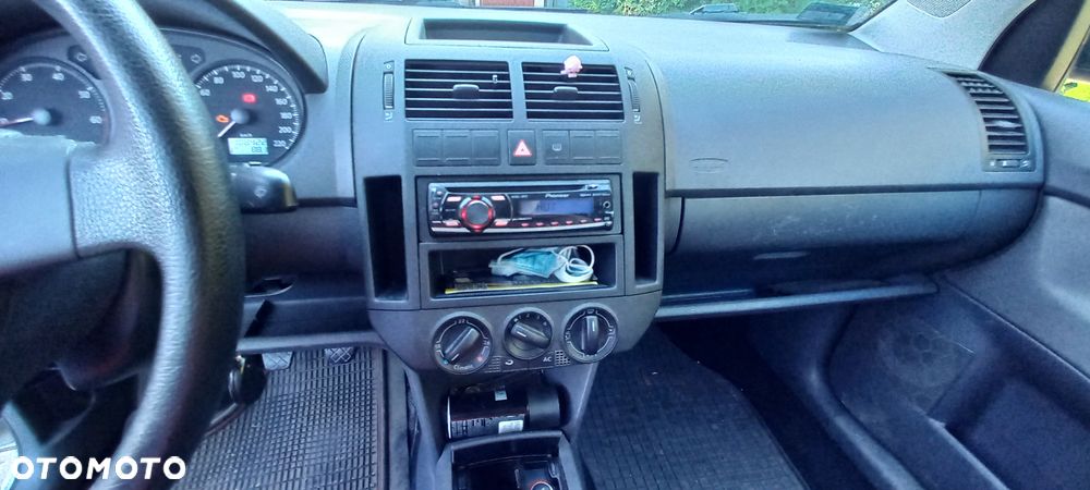 Volkswagen Polo - 3