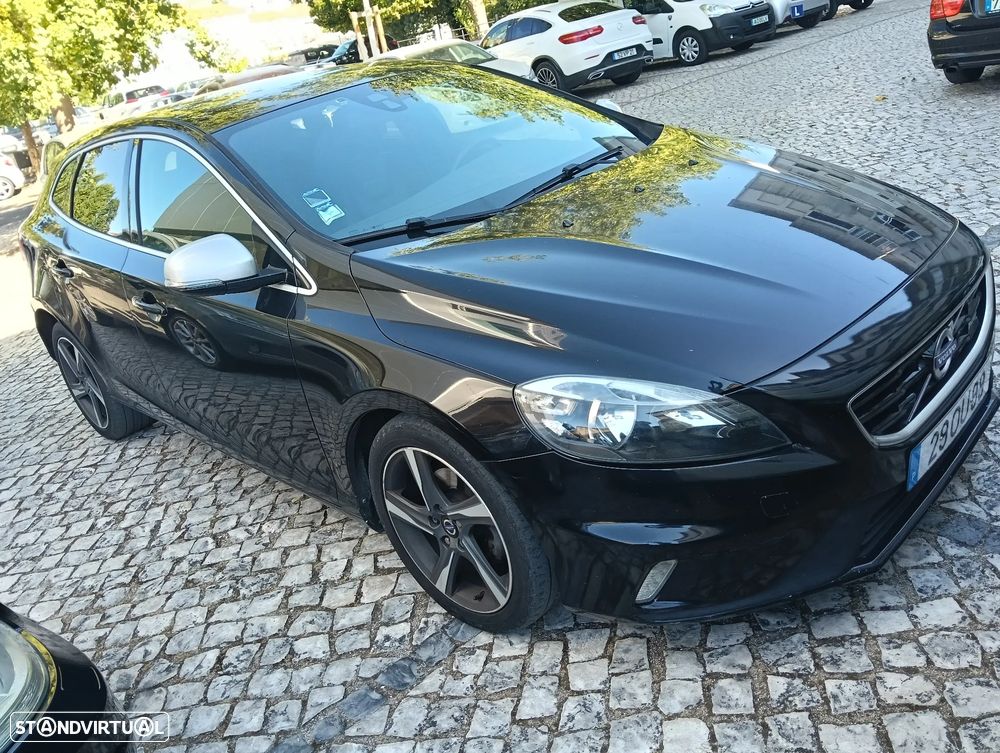 Volvo V40 1.6 D2 R-Design — fotografia 16