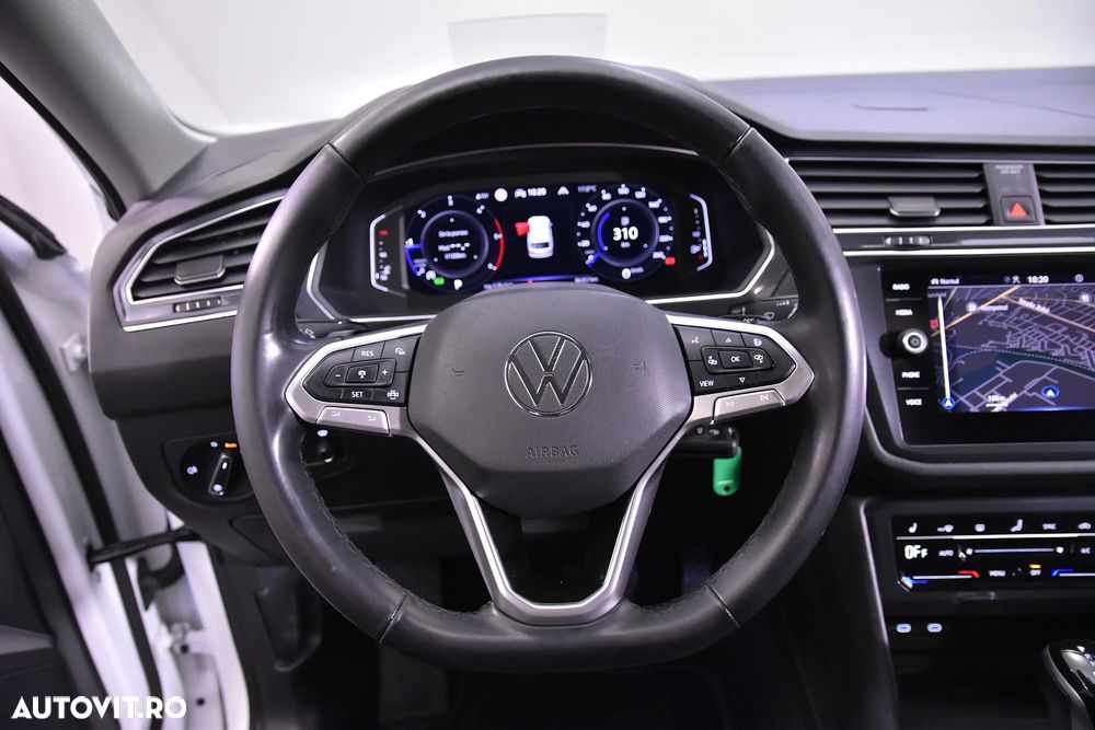 Volkswagen Tiguan - 17