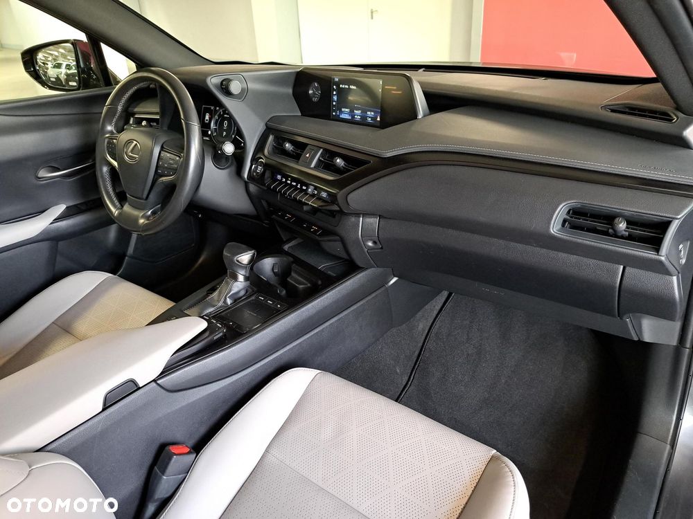 Lexus UX 200 Prestige 2WD - 9
