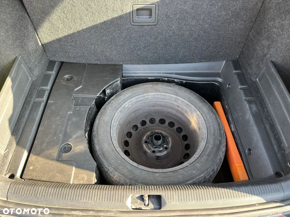 Volkswagen Passat 2.0 TDI DPF Comfortline - 20