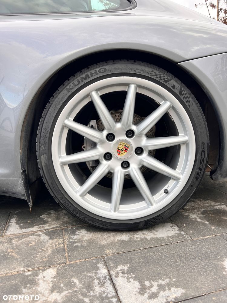 Porsche 911 - 22