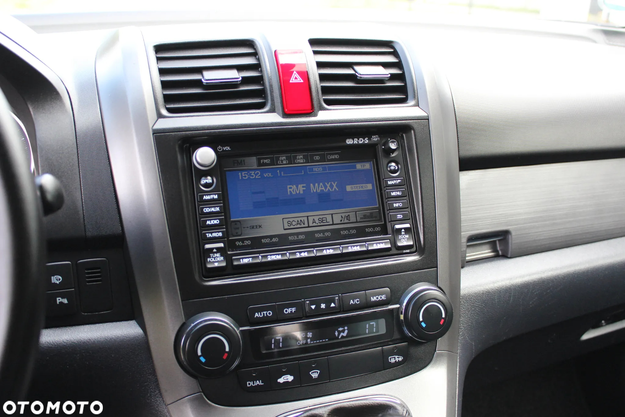 Honda CR-V 2.0 Executive - 28