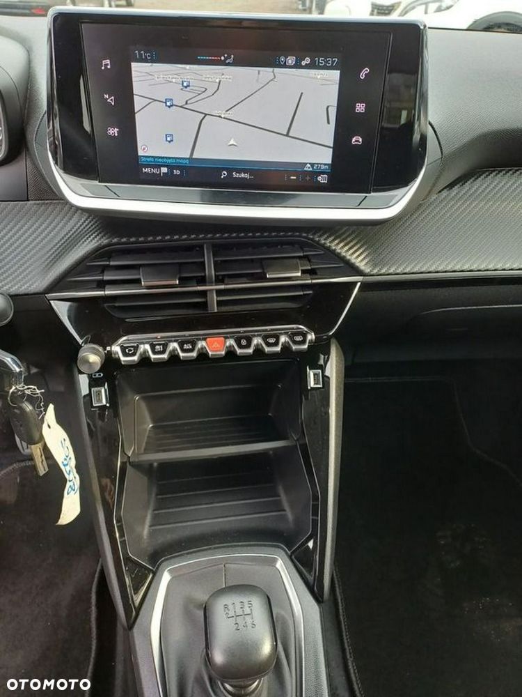 Peugeot 208 PureTech 100 Allure - 19
