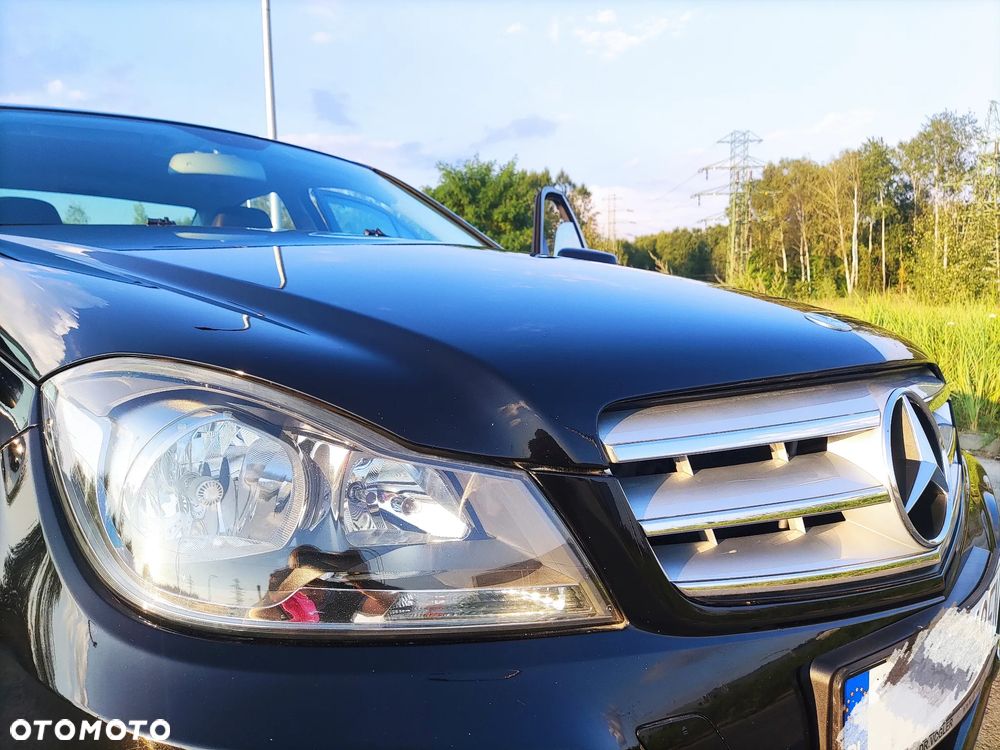 Mercedes-Benz Klasa C 180 BlueEFFICIENCY Avantgarde - 19