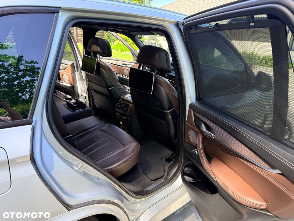 BMW X5 xDrive50i - 16