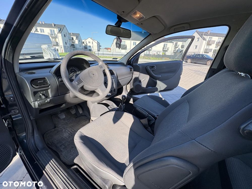 Opel Corsa 1.2 16V Cosmo - 6