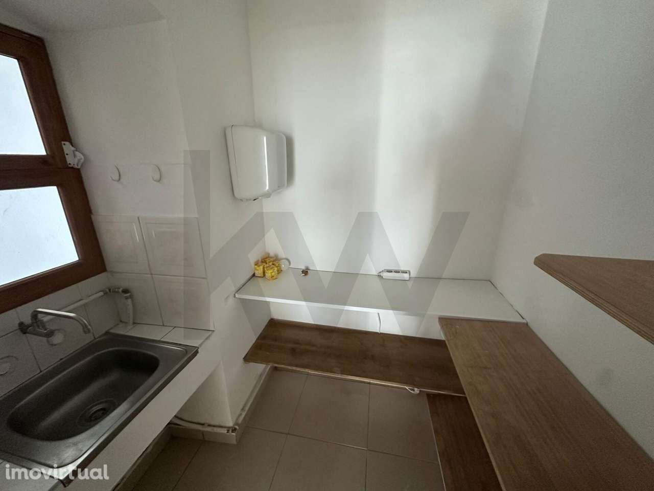 Imóvel com Afetação Comercial - Vila do Porto - Grande imagem: 4/19