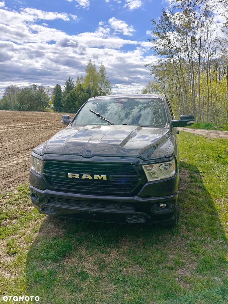 RAM 1500 5.7 Crew Cab Bighorn - 2