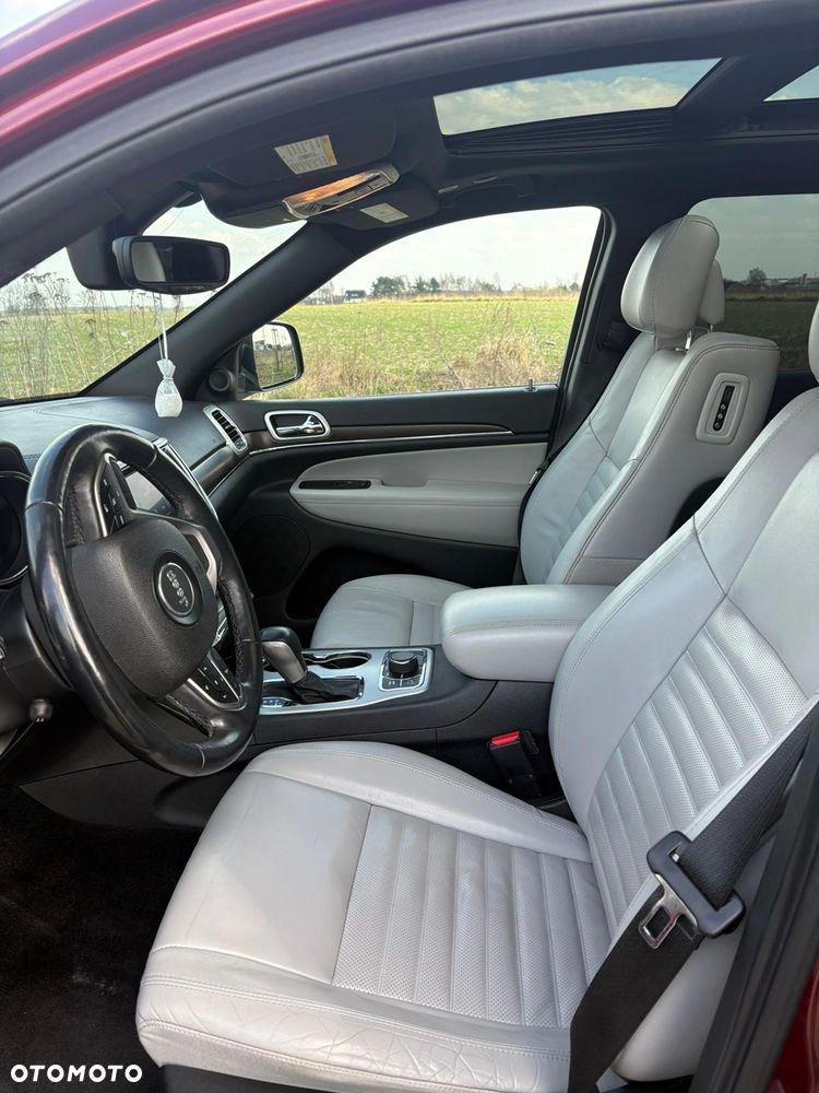 Jeep Grand Cherokee - 9