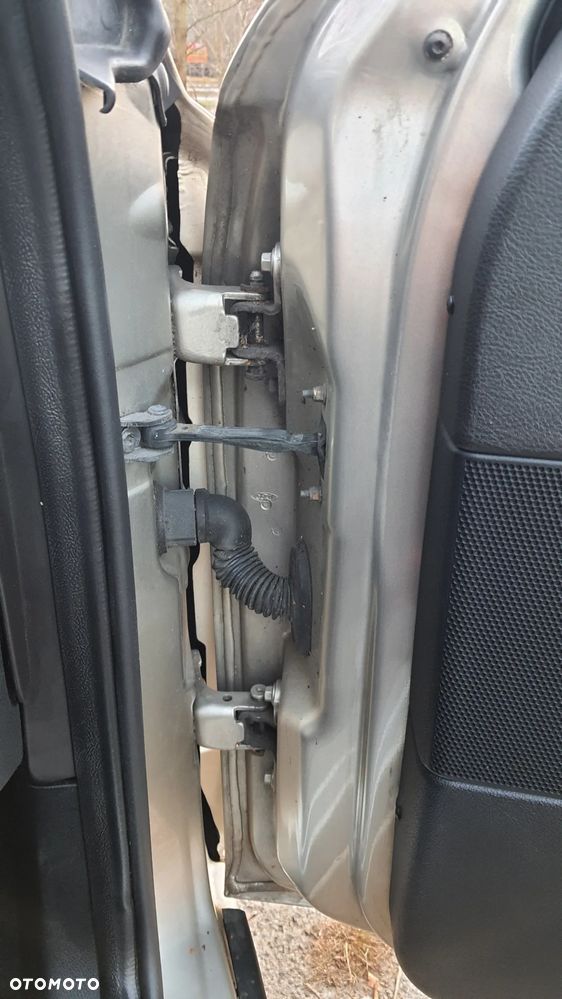 Ford Mondeo 2.0 Trend - 35