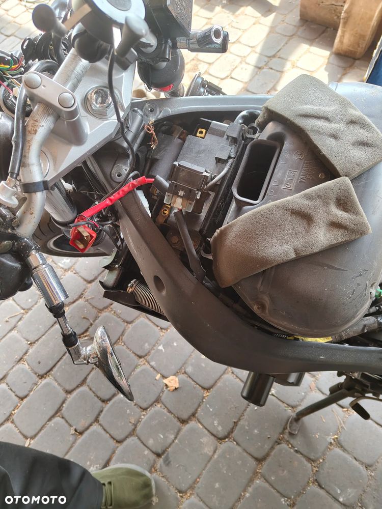 Yamaha FZ6 - 8