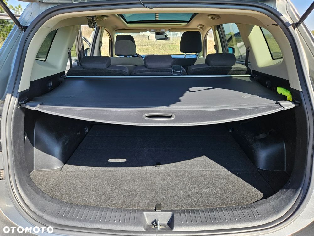 Kia Carens 1.7 CRDi M - 34
