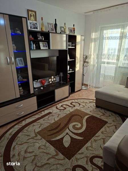 De vanzare apartament cu 2 camere decomandat — fotografia 1
