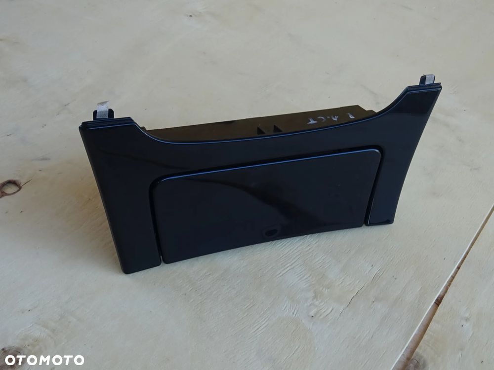 POPIELNICZKA GNIAZDO 12V PANEL DESKI CZARNY DEKOR OPEL INSIGNIA A - 12