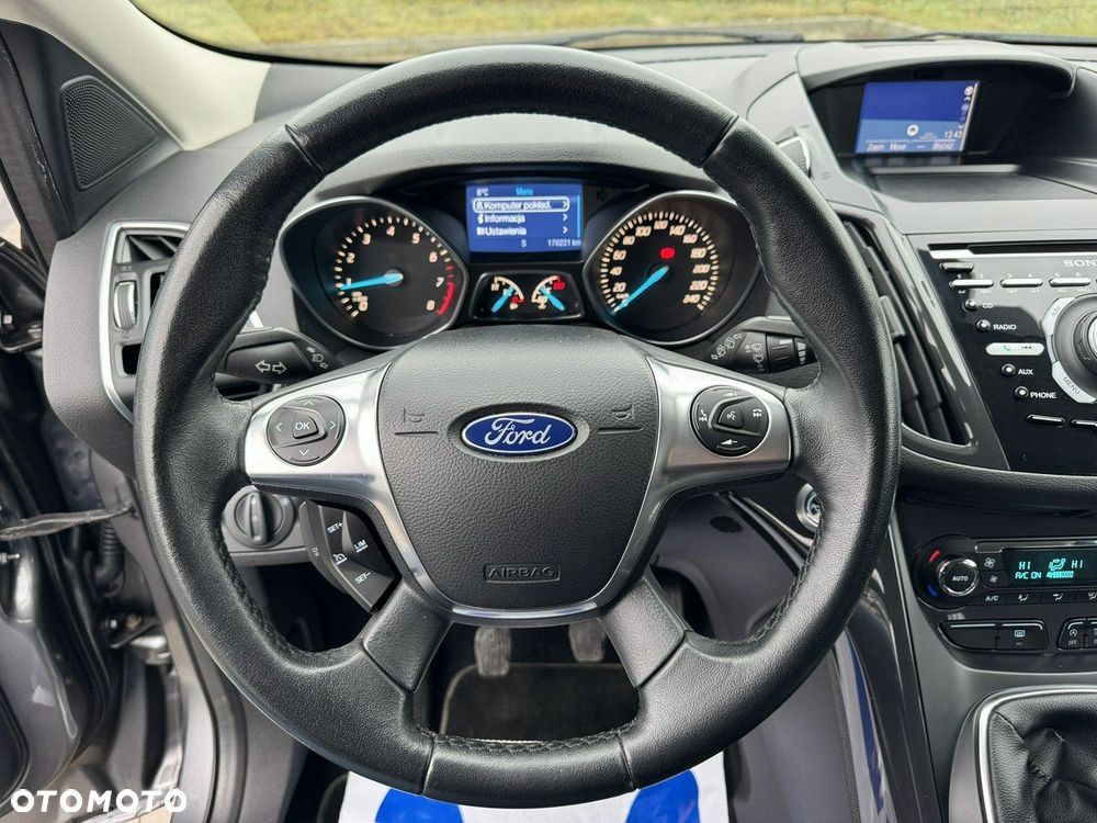 Ford Kuga 1.6 EcoBoost 2x4 Titanium - 20