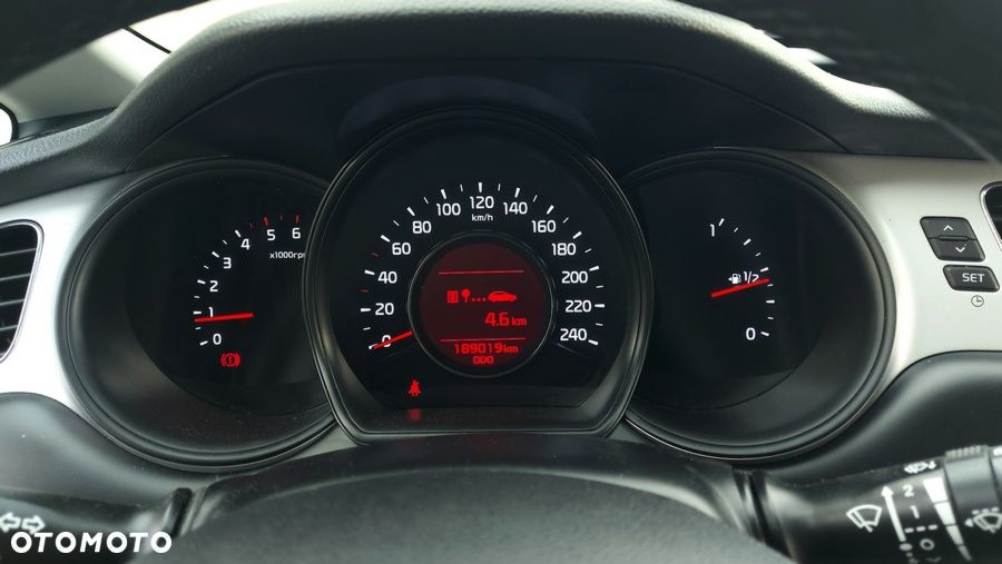 Kia Ceed - 19