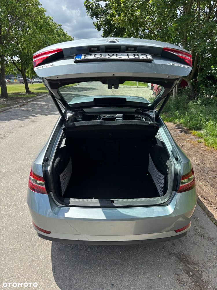 Skoda Superb 2.0 TDI Style DSG - 13