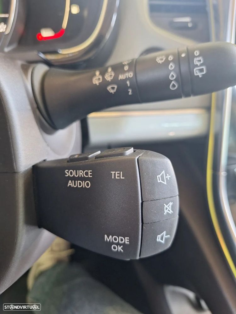 Renault Espace 1.6 dCi Initiale Paris EDC - 10