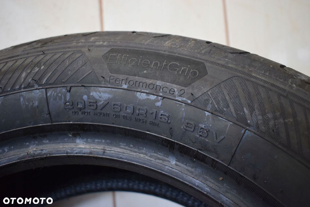 R16 205/60 Goodyear EfficientGRIP Performance 2 Wysyłka gratis! - 7