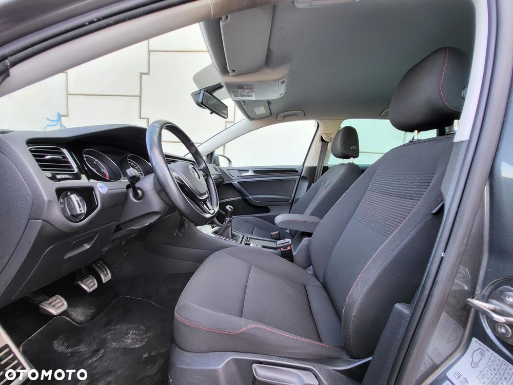 Volkswagen Golf 1.6 TDI Sound - 8