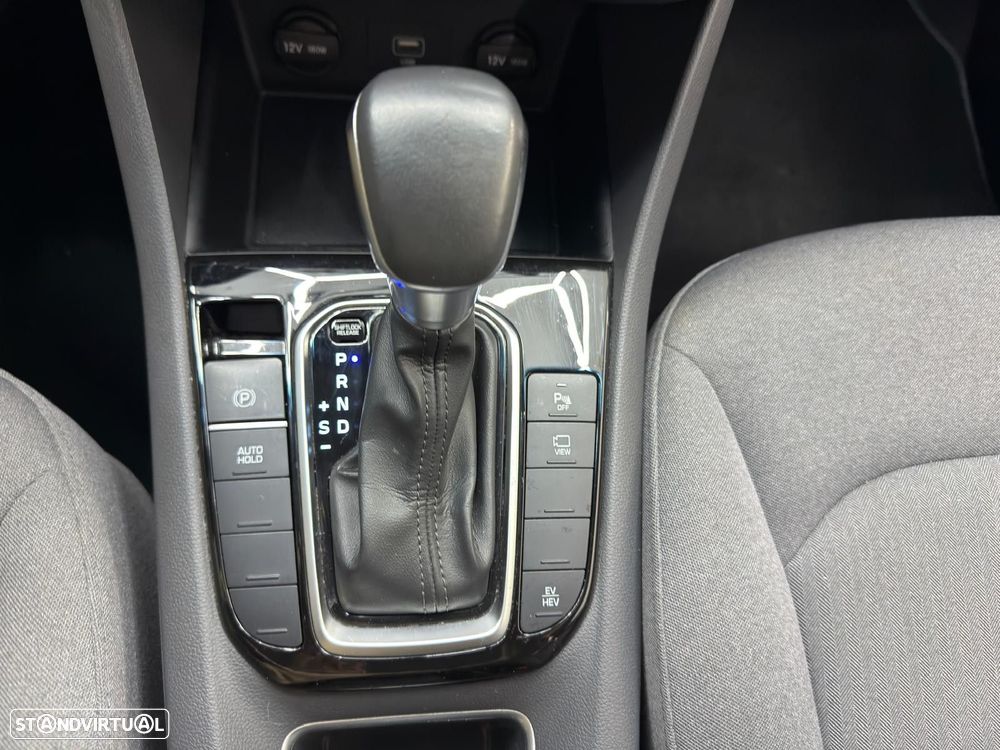 Hyundai Ioniq 1.6 GDI PHEV Pack Plus - 28