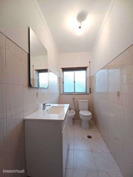 Apartamento T3 para arrendar com garagem e elevador - Mira de Aire - Grande imagem: 4/12