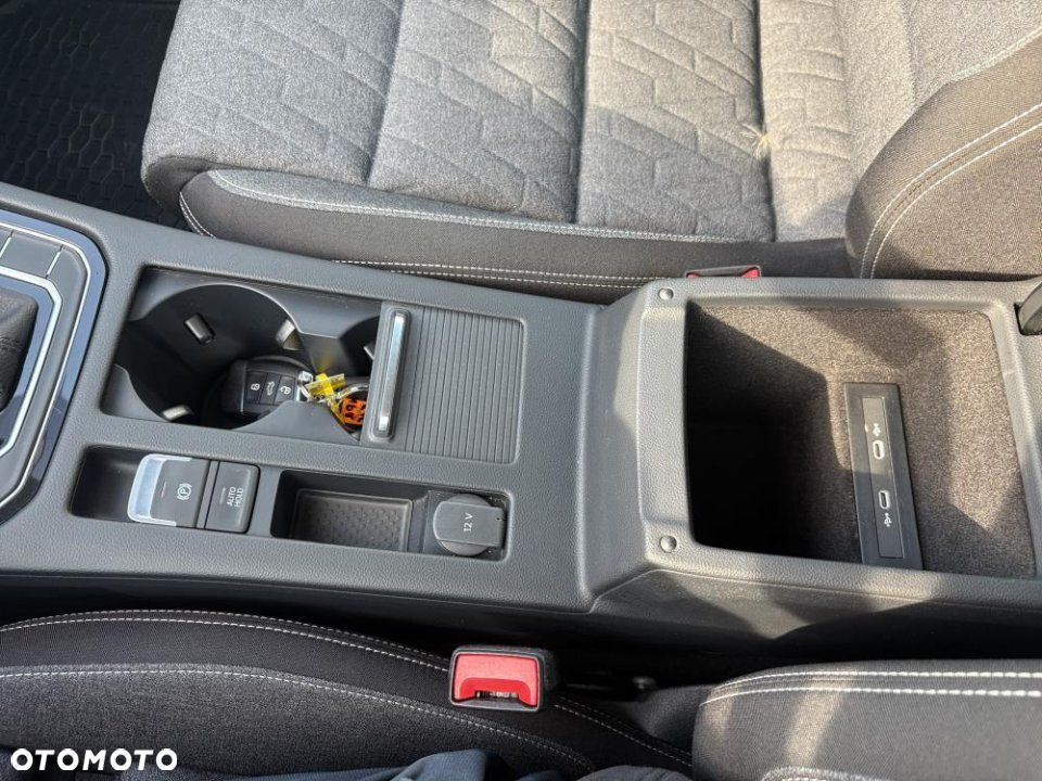 Volkswagen Passat - 27