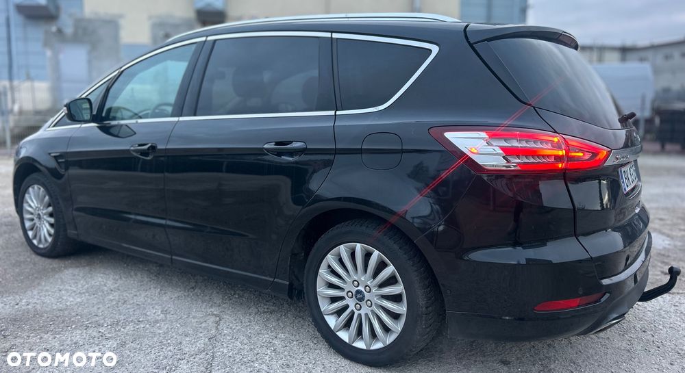 Ford S-Max 2.0 EcoBoost Titanium - 4