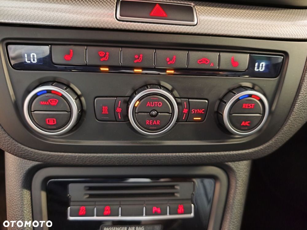 Volkswagen Sharan 2.0 TDI Highline - 14