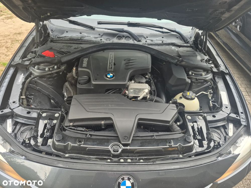 BMW Seria 3 328i - 22