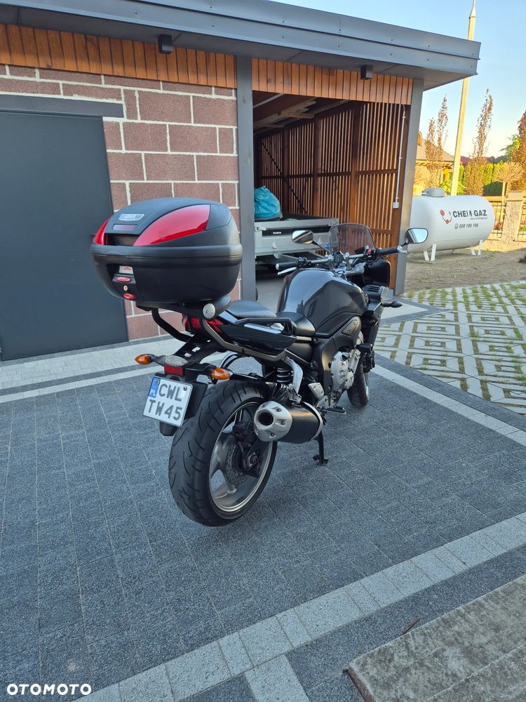 Yamaha FZ - 4