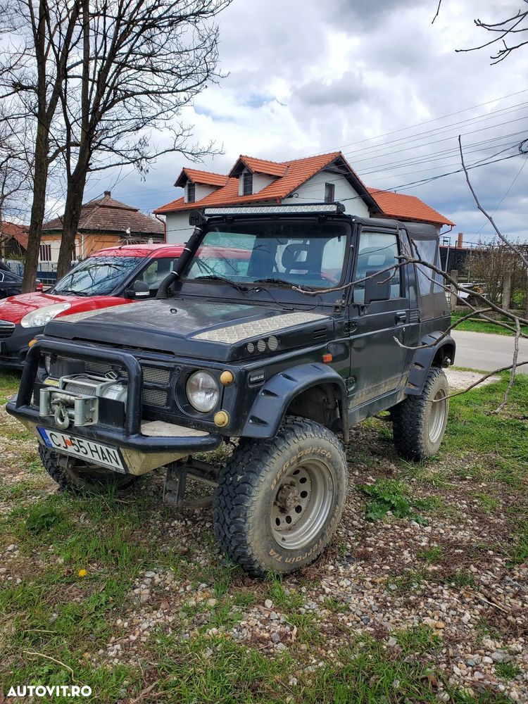 Suzuki Samurai - 2
