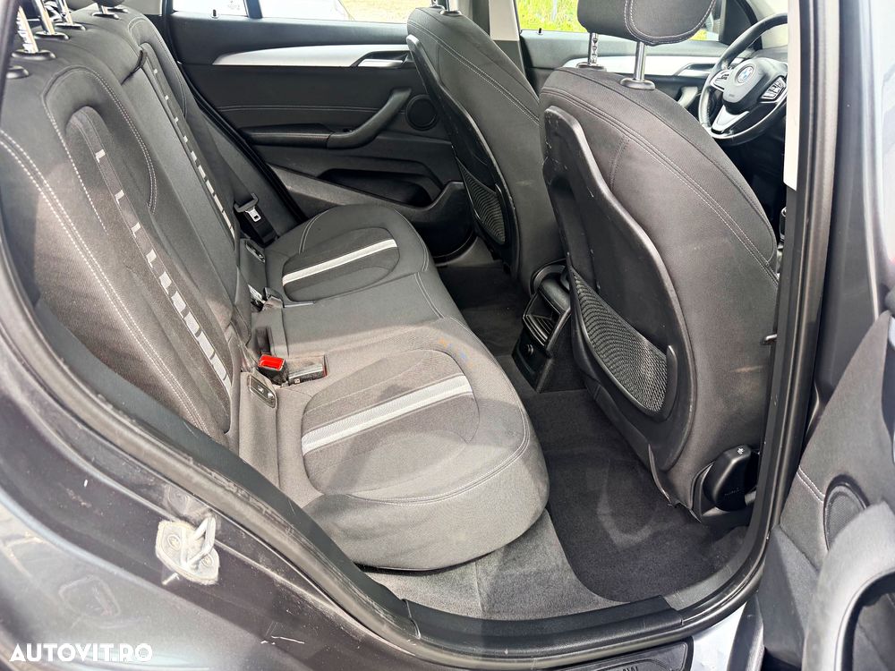BMW X1 sDrive18d xLine - 18