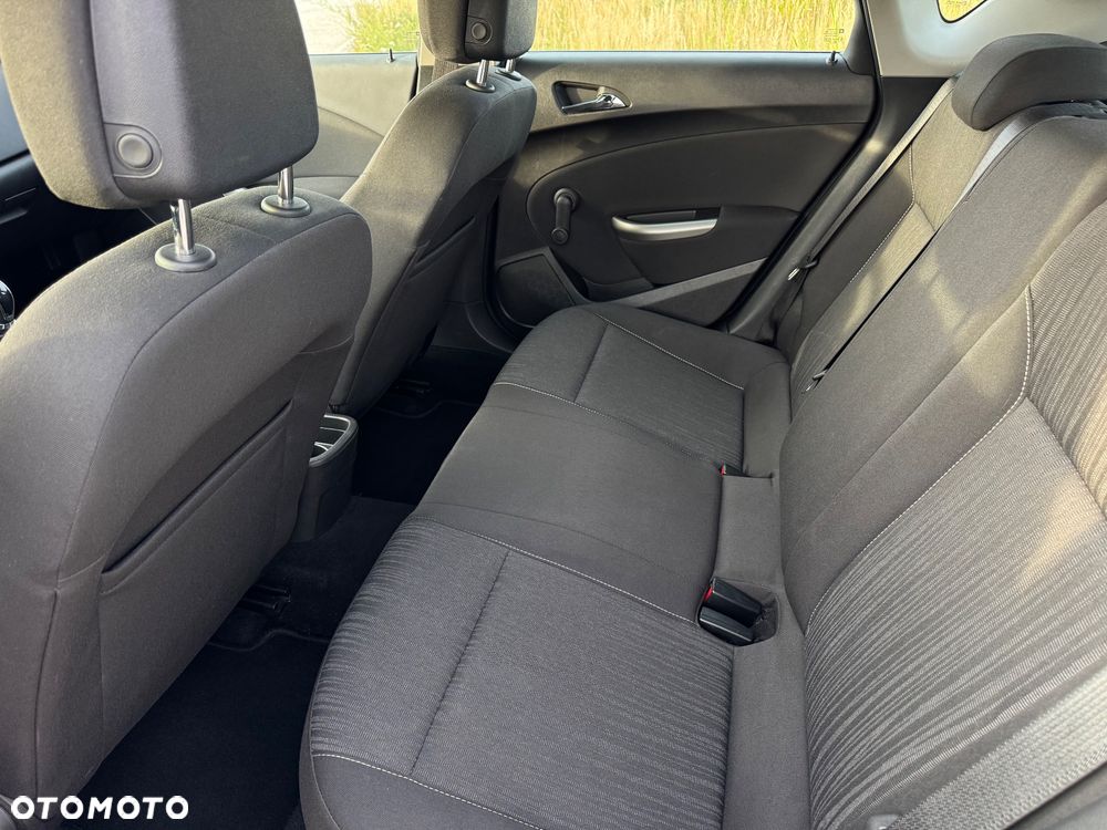 Opel Astra 1.4 Turbo Design Edition - 18